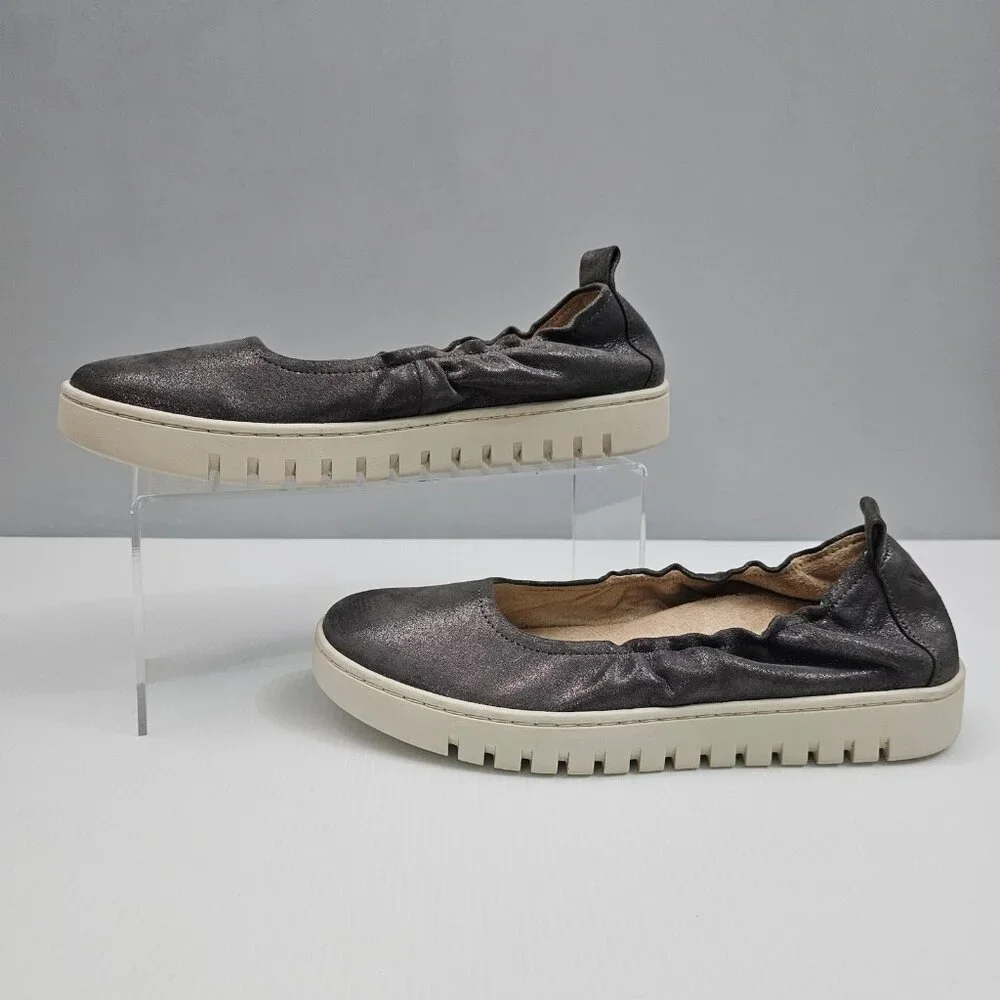 Vionic Uptown Ballet Flat Sneaker Womens 8.5 Metallic Silver Leather Slip On